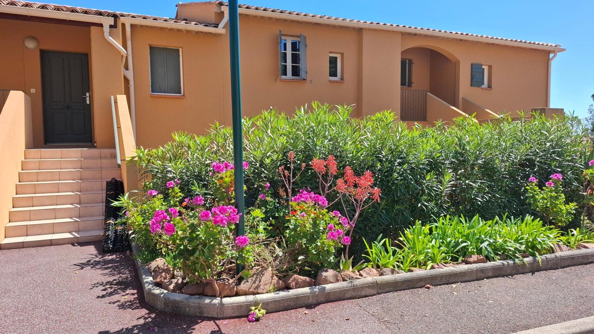 Appartement Rochemarine Panoramic à Théoule-sur-Mer Extérieur photo